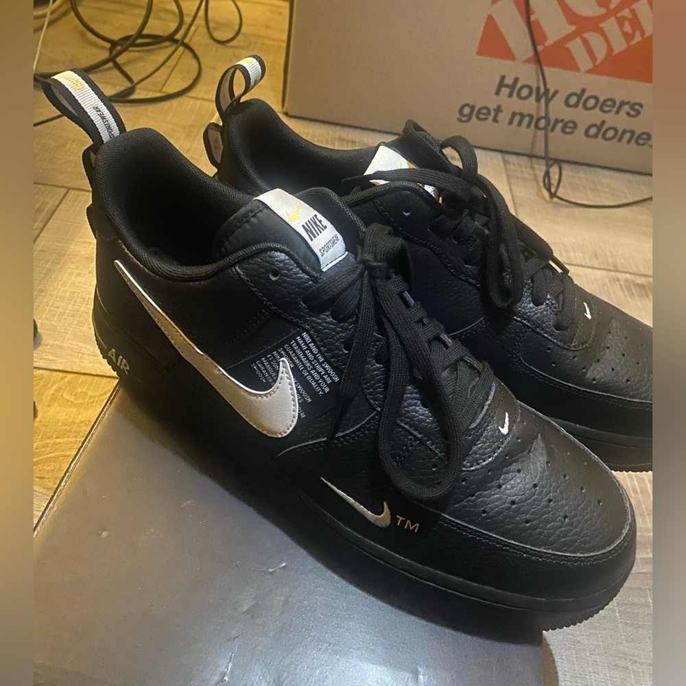 Nike Air Force 1 '07 LV8 Utility Black - Picture 3 of 6